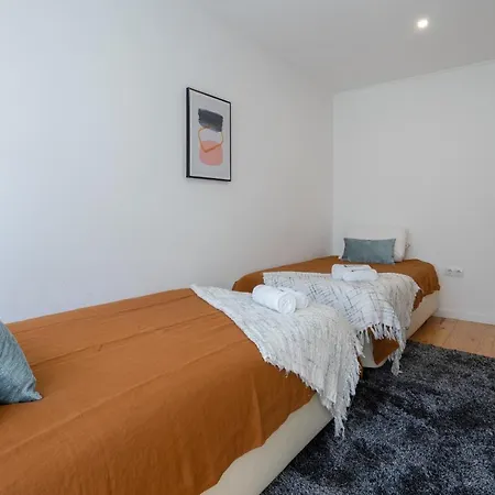 Luxurious Spacious - Terrace & Jacuzzi