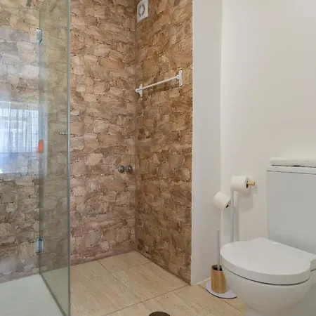 Apartament Luxurious Spacious - Terrace & Jacuzzi