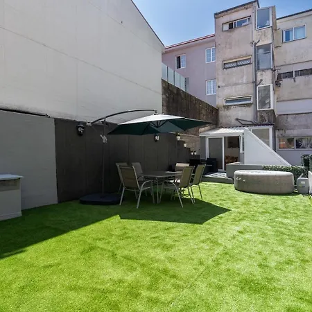 Апартаменты Luxurious Spacious - Terrace & Jacuzzi